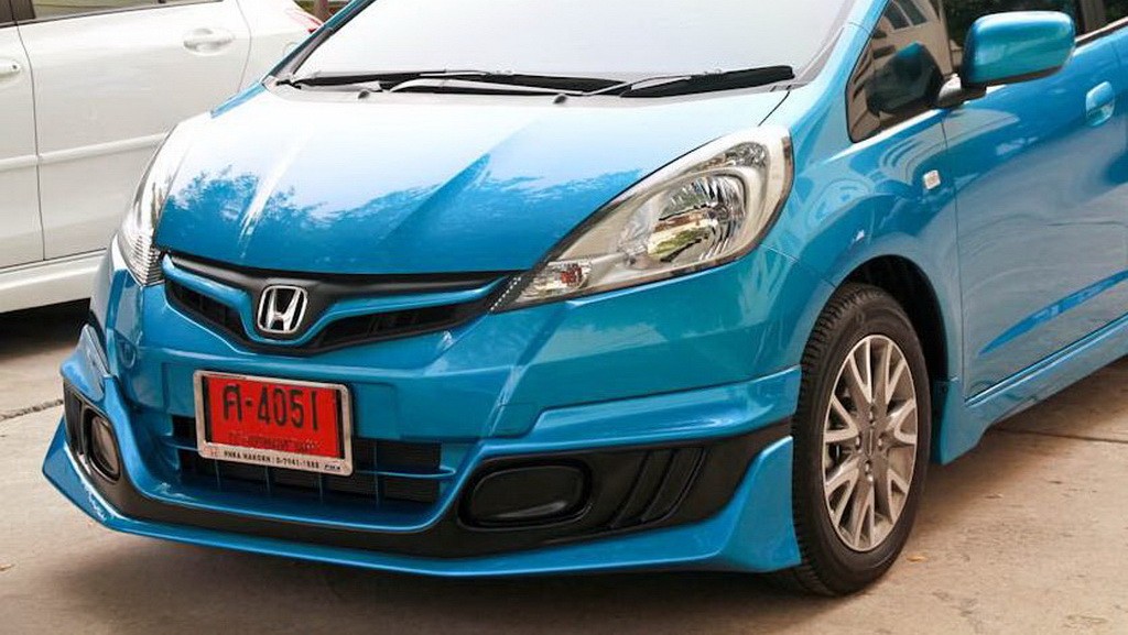 ชุดแต่งรอบคัน (ทรง Modulo) 4 ชิ้น สำหรับปี 2011-2013